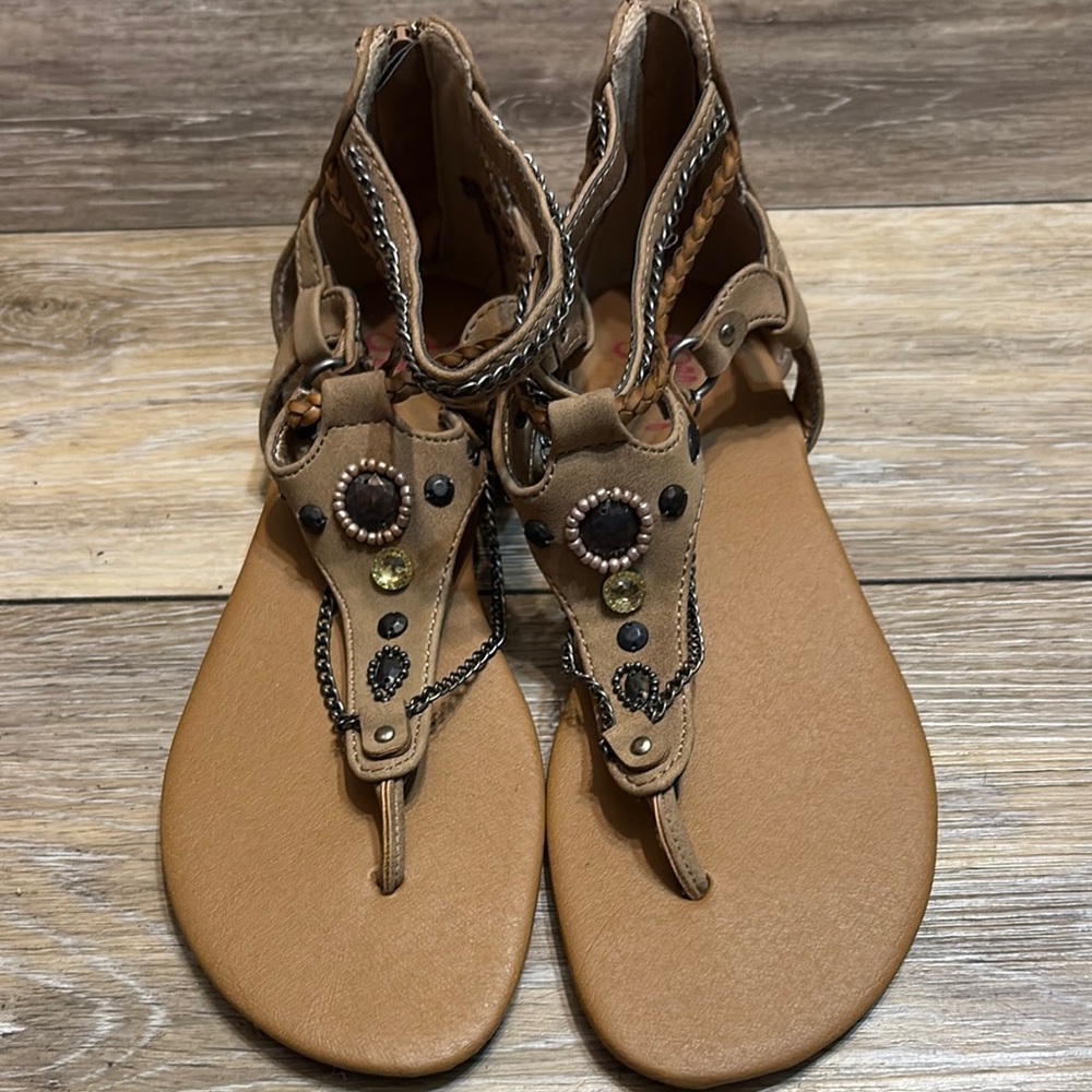 Jellypop Brown Embellished Kids Sandals